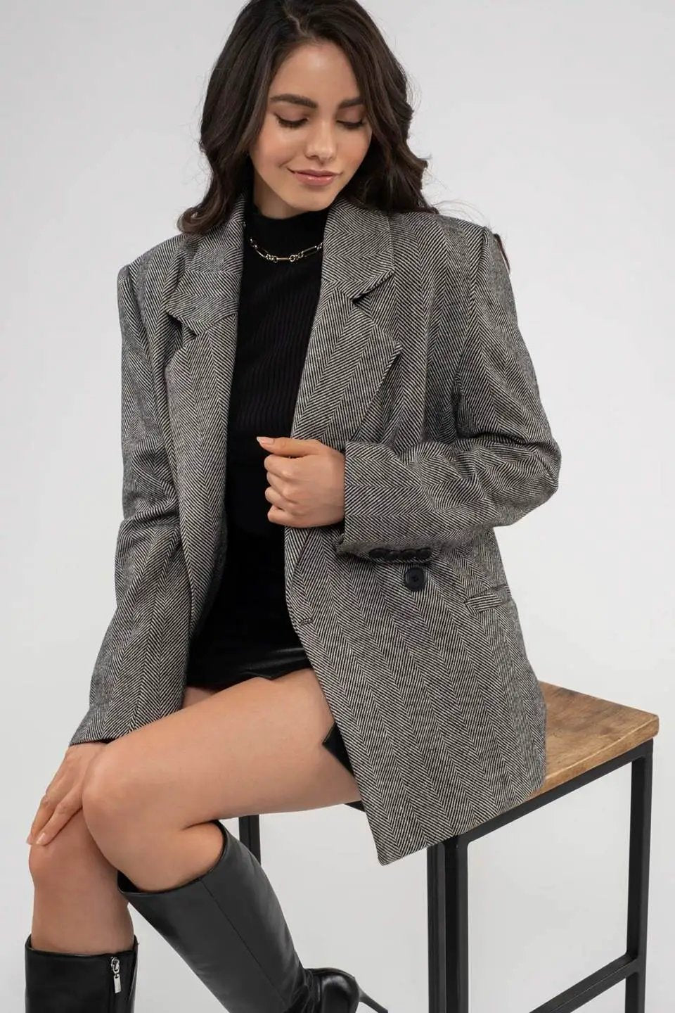 BLAZER LARGO CON CUELLO DE SOLAPA by Yanet Collection