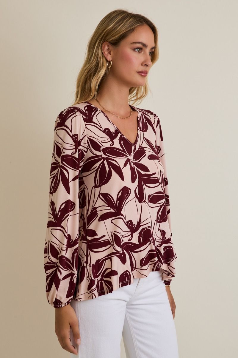 Blusa Beige Manga Larga Flores guinda