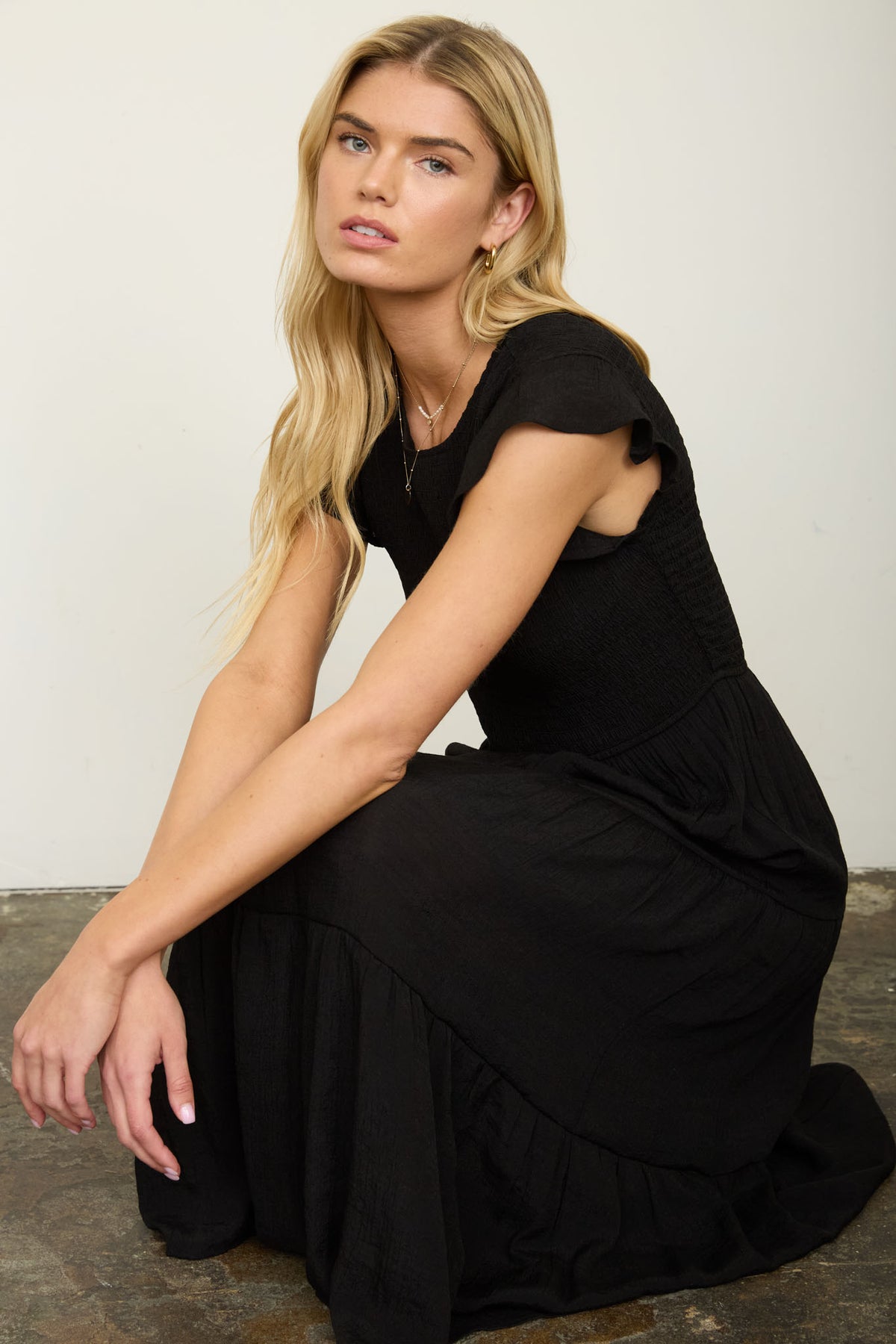 Vestido Midi de Manga Corta con Volantes y Nido de Abeja by shopblupepper