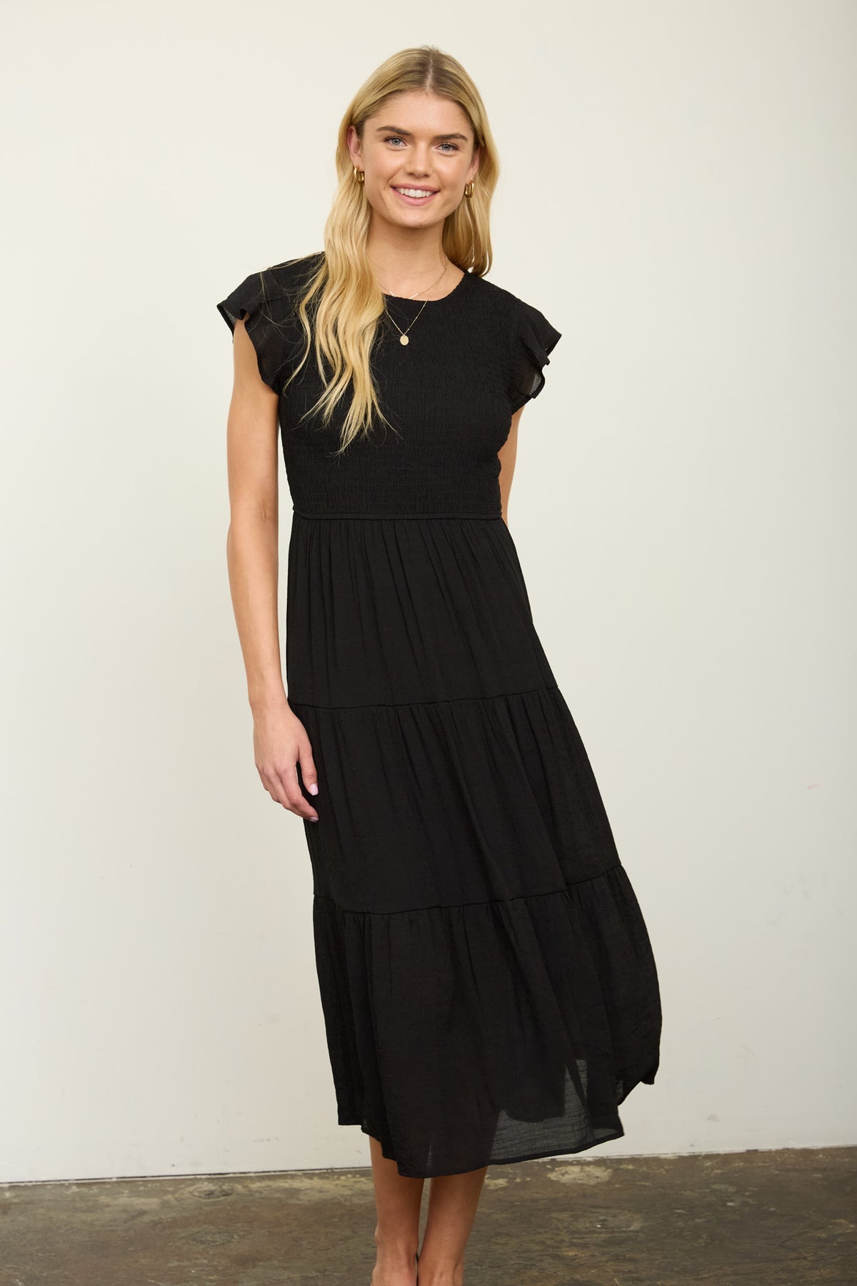Vestido Midi de Manga Corta con Volantes y Nido de Abeja by shopblupepper