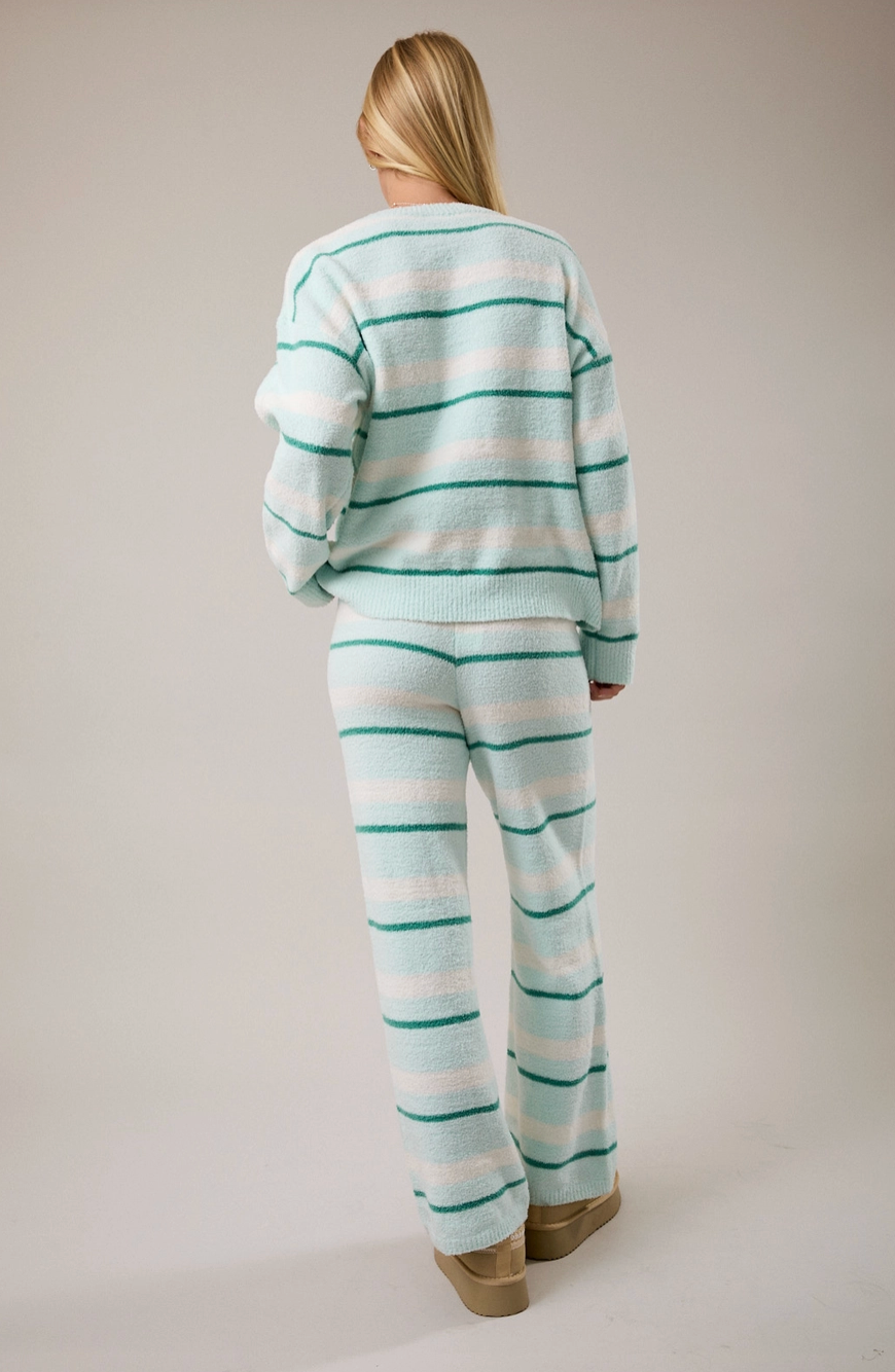 Suéter de Punto Suave a Rayas – Estilo Oversized con Cuello Redondo