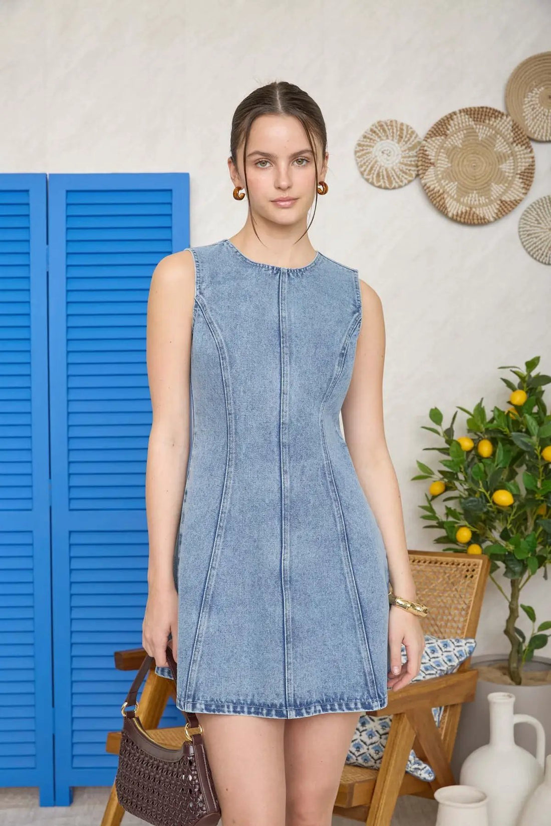 PRE-ORDEN Vestido Corto de Mezclilla sin Mangas con Cuello Redondo by shopblupepper