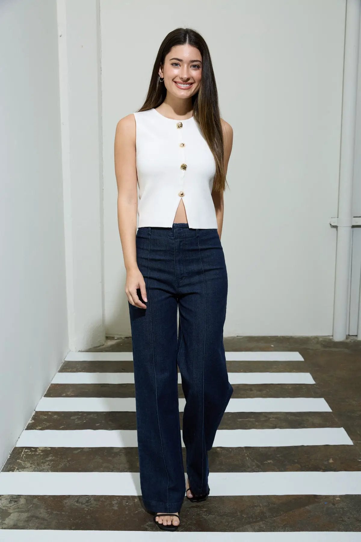 Jeans de Tiro Alto con Costura Frontal y Pierna Ancha by shopblupepper