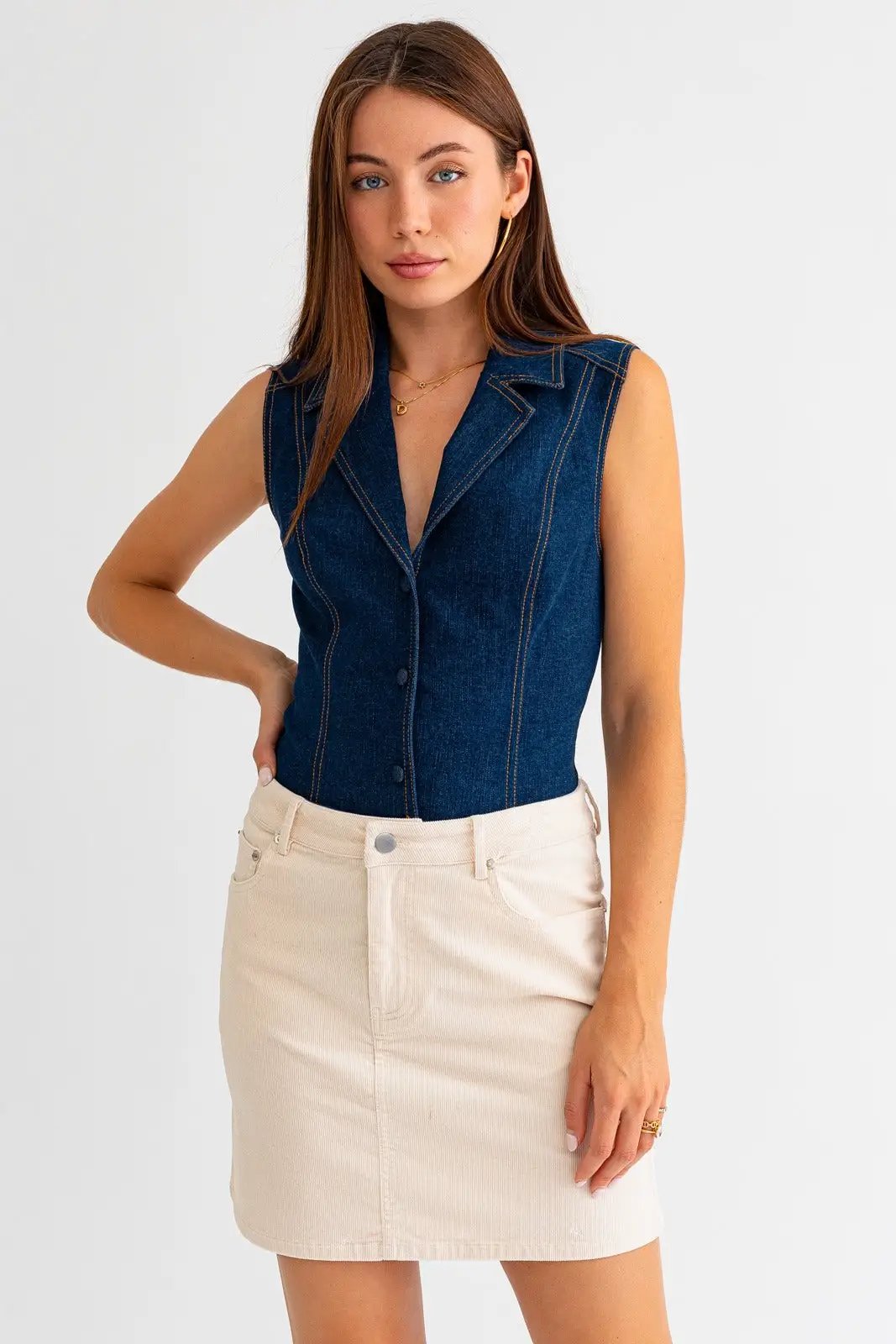 Bodysuit Mezclilla Índigo Mujer Sin Mangas Elegante con Cuello y Botones by Yanet Collective