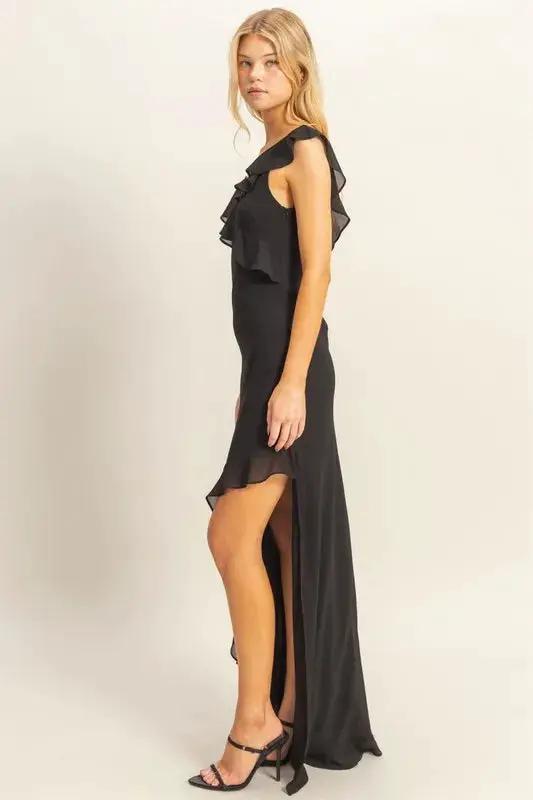 Vestido Midi Asimétrico Negro con Volantes y Tirantes Finos Hf25a112 by Yanet Collective