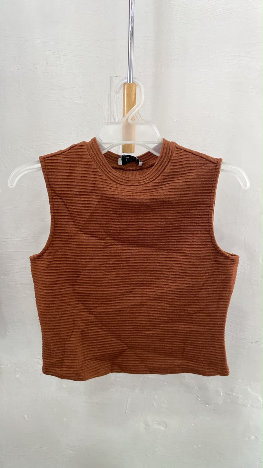 Top Corto Acanalado Rust - Estilo Boutique