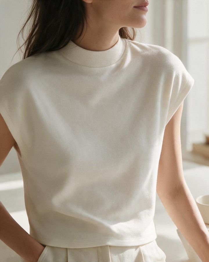 Top Sin Mangas de Cuello Alto Color Crema