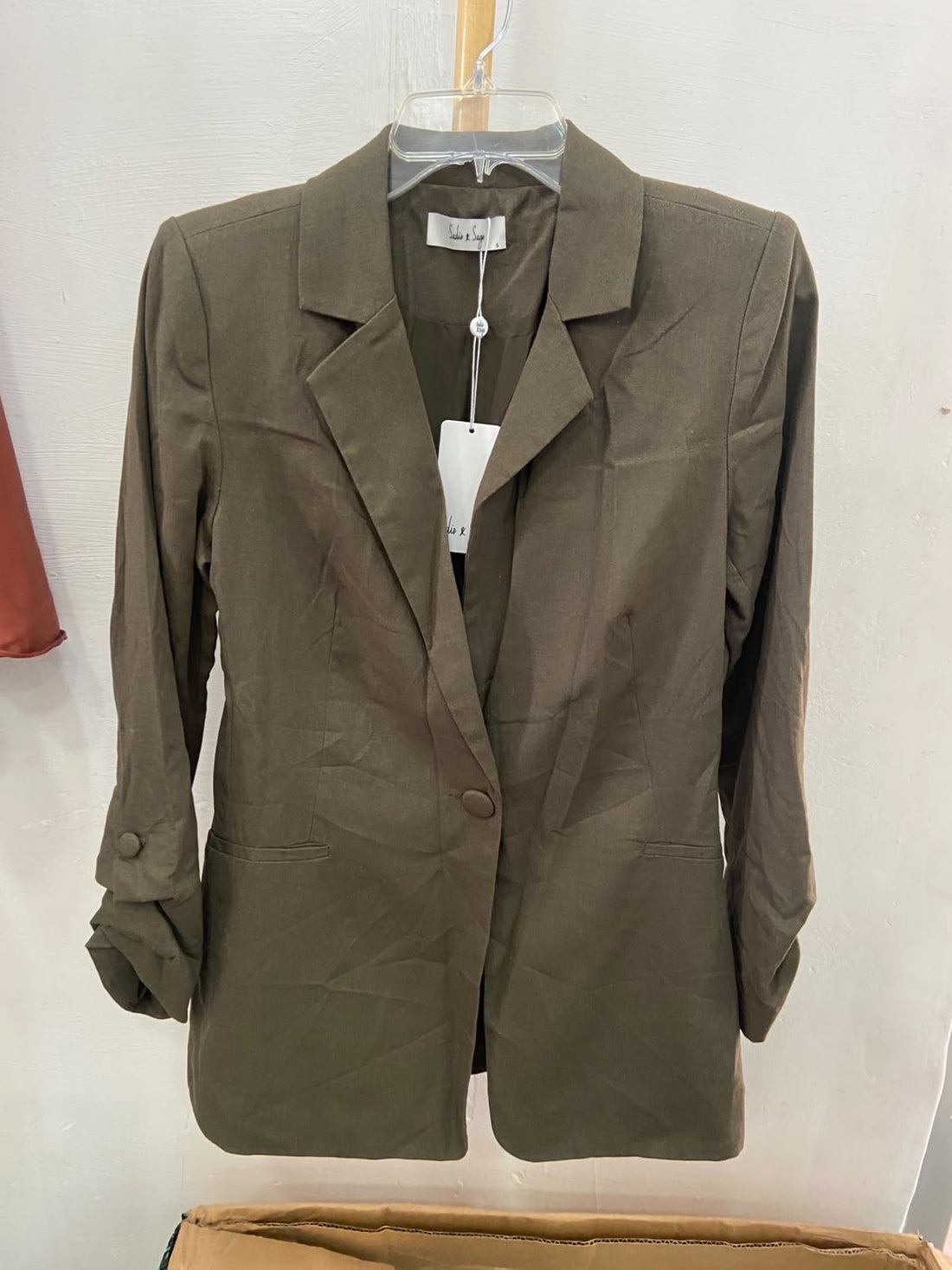 Blazer Sastre Marrón con Mangas Remangadas - Estilo Boutique