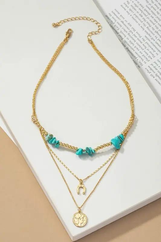 Gargantilla con herradura turquesa y moneda collar joyería by Yanet Collection