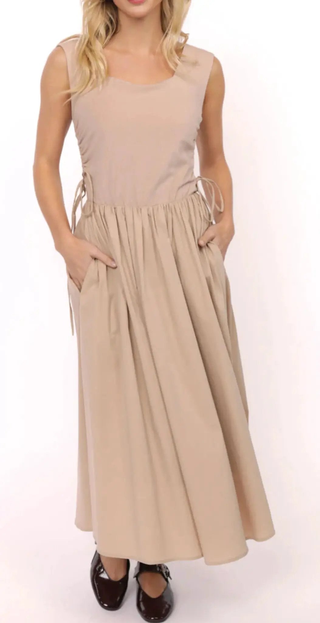 Vestido largo beige by Yanet Collective
