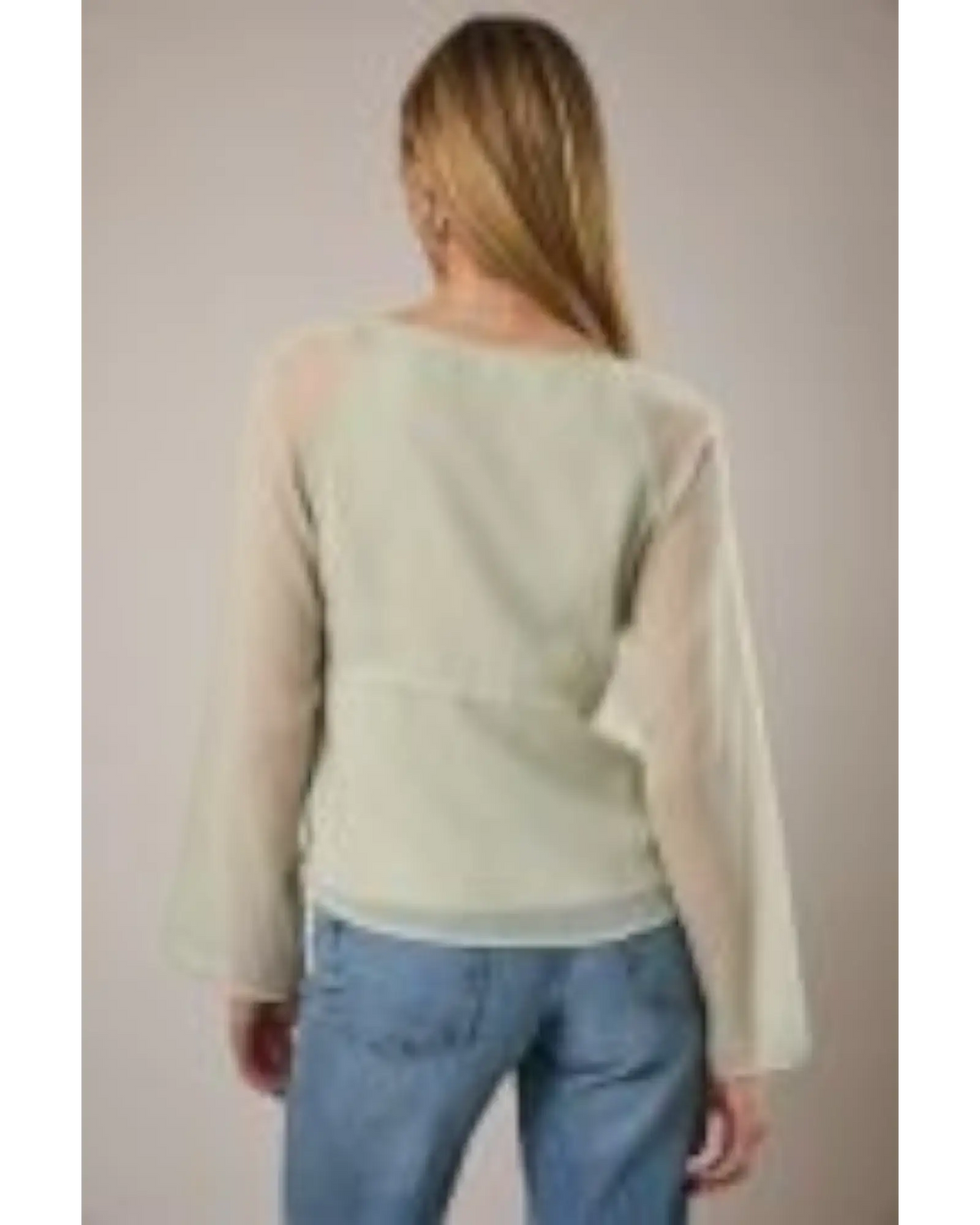 Blusa de Manga Campana Manga Larga Verde by Yanet Collective