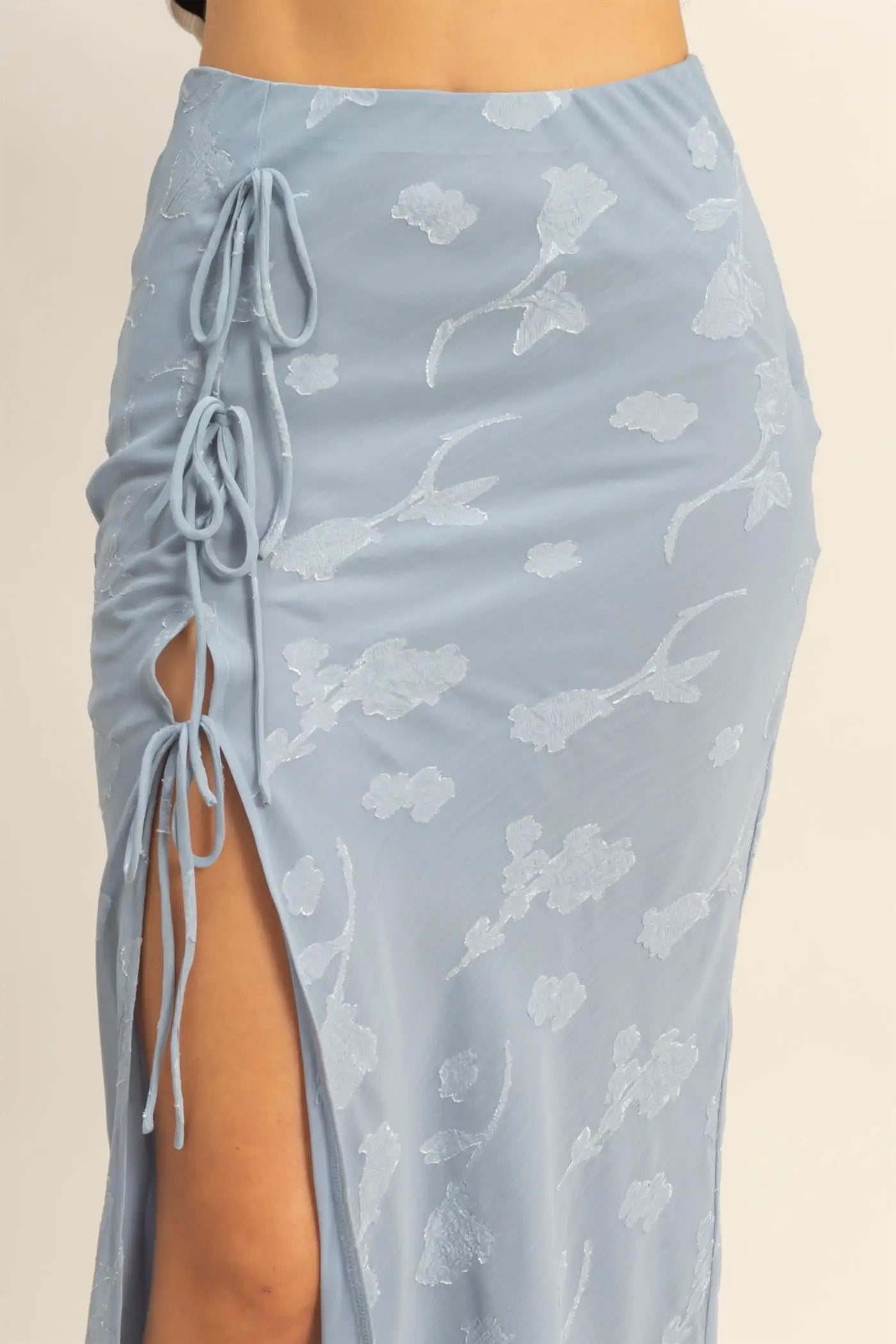 Falda Negra Larga Maxi Mujer Floral Elegante Con Cordón Ajustable Casual by Yanet Collective