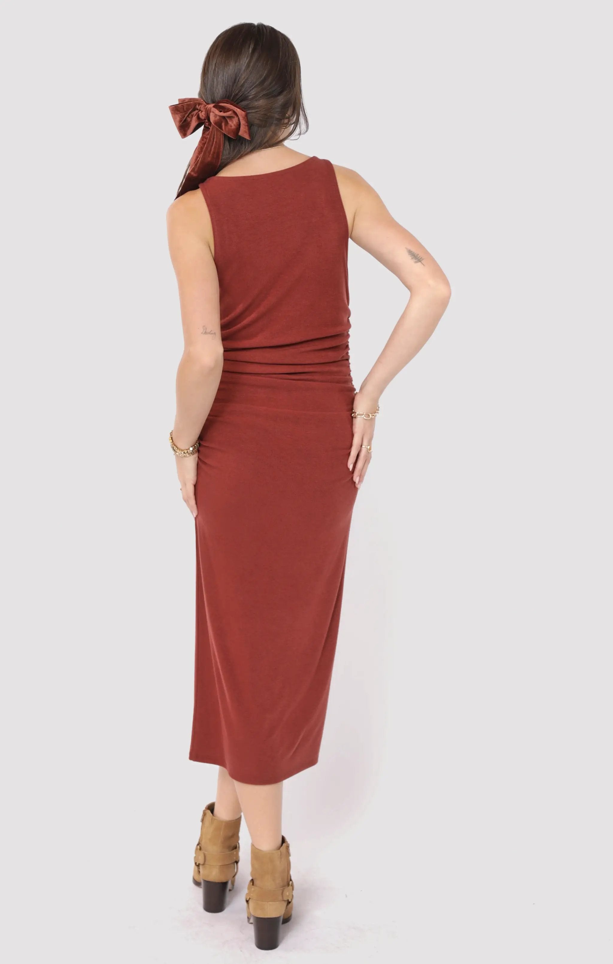 Vestido rojizo by Yanet Collective