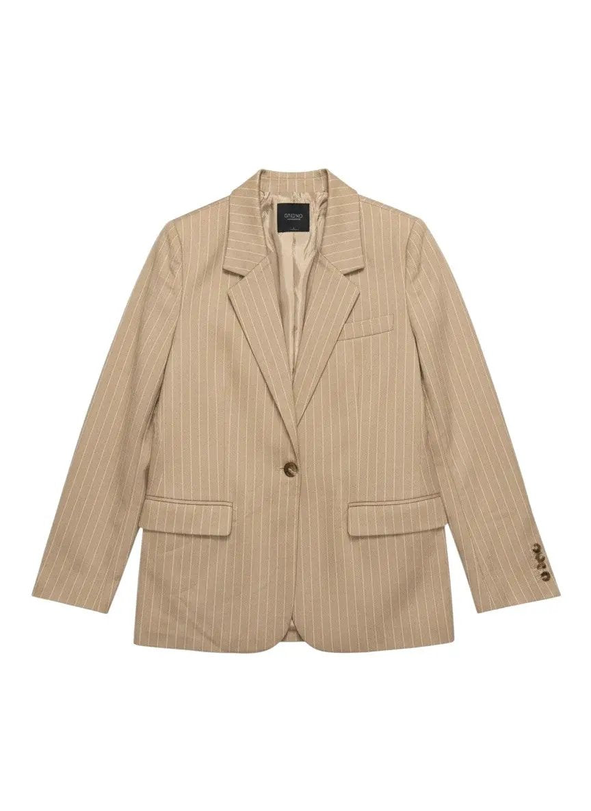 Blazer a rayas cafe by Yanet Collective