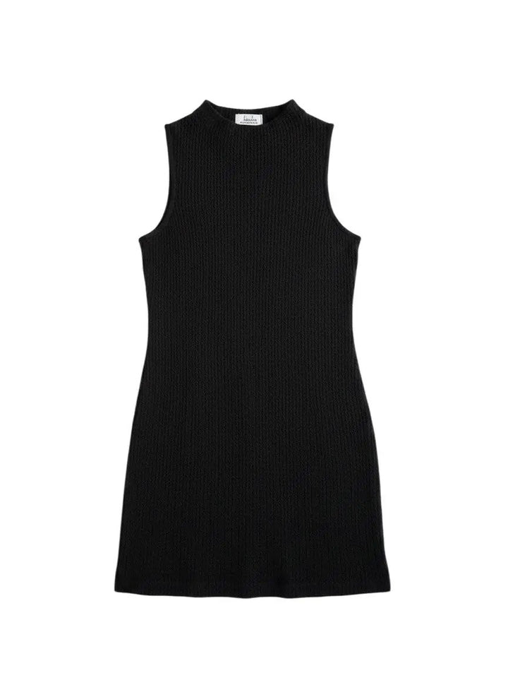 Vestido negro by Yanet Collective
