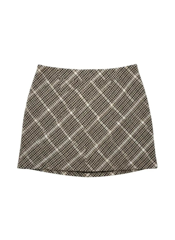 Falda by Yanet Collective