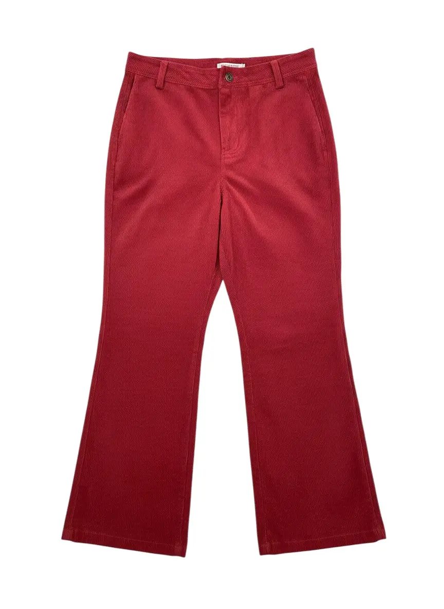 Pantalón rojo by Yanet Collective