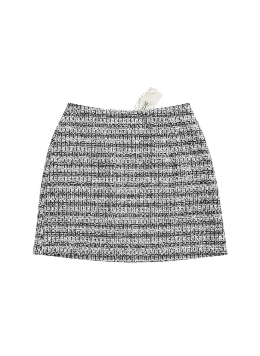 Falda by Yanet Collective